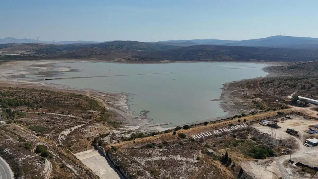 izmirde susuzluk tehlikesi rvE6Q1Gj