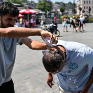 marmarada korkutan rekor 65 yil sonra bir ilk r9BbhELu