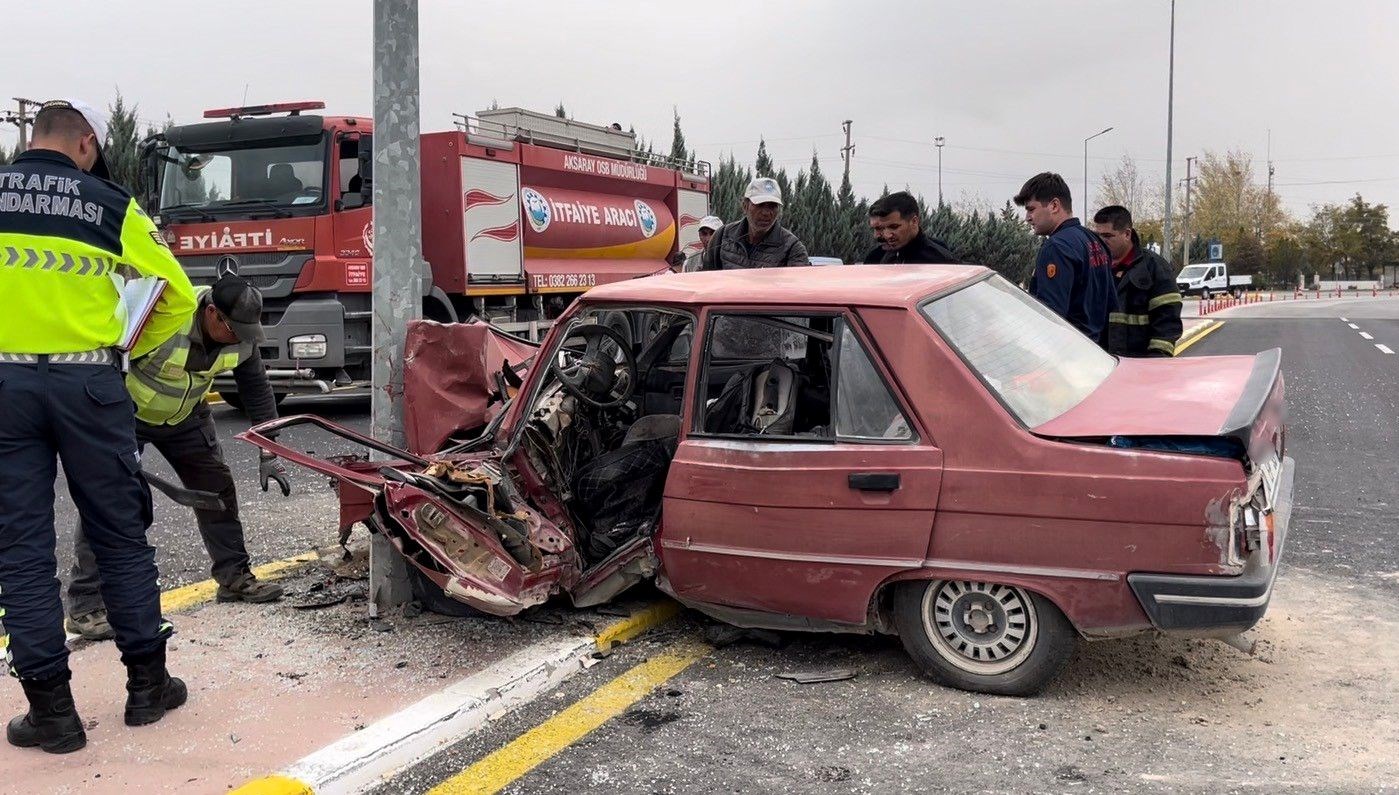 aydinlatma diregine carpan otomobil hurdaya dondu s6vGeaKy.jpg