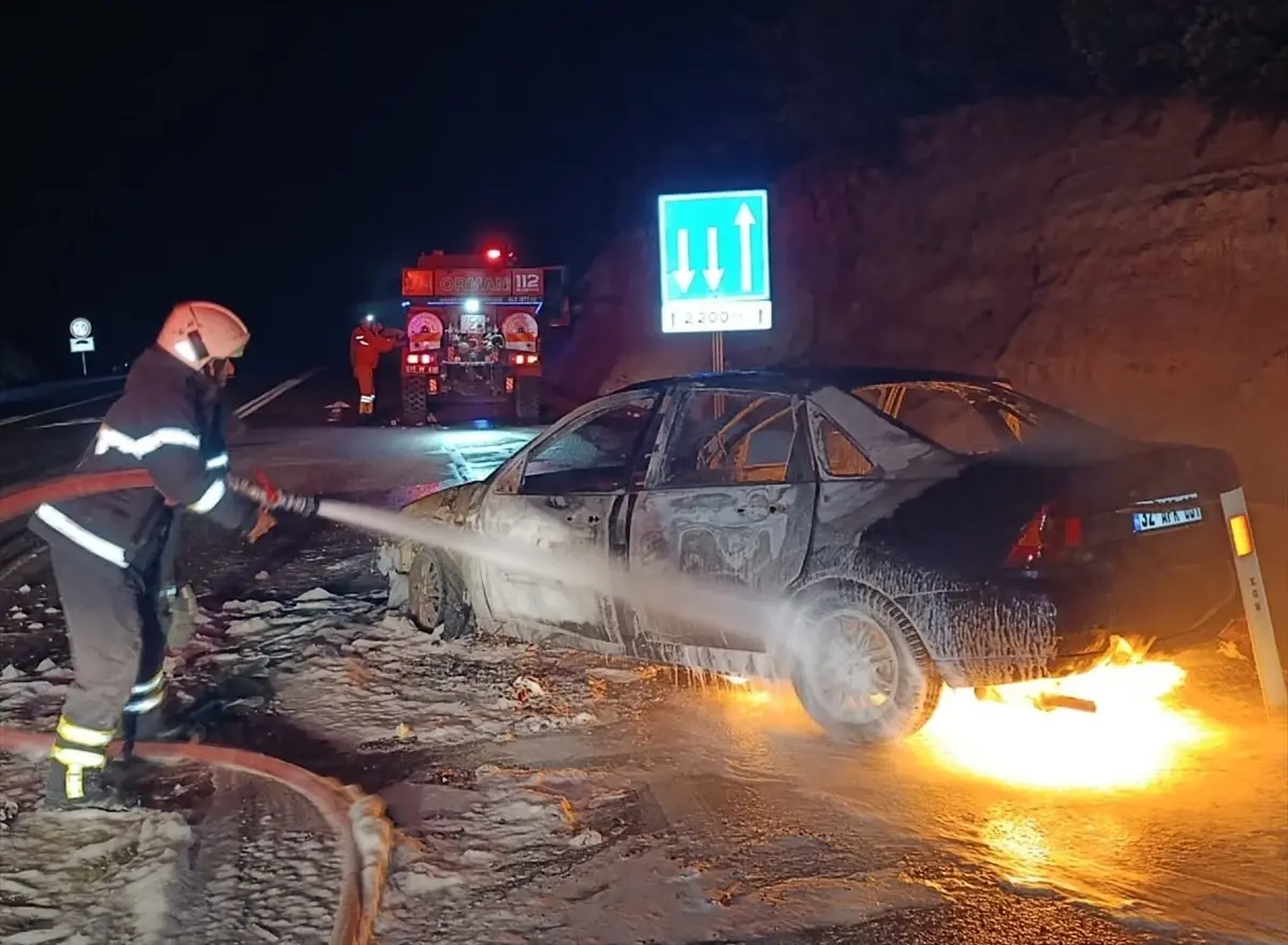 bucakta otomobil yangini 1DNTIxSY.jpg