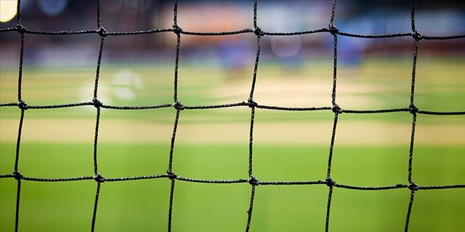 hali sahada rahatsizlanan universiteli genc hayatini kaybetti b2gnU2Id.jpg