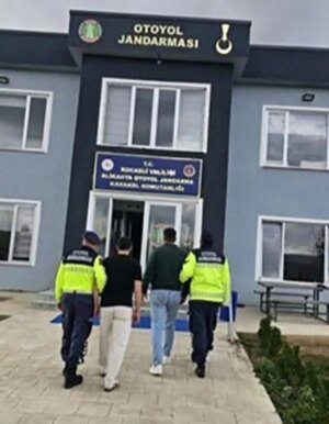 kocaelide asiri hiz yapan suruculer yakalandi qIYt77HZ.jpg