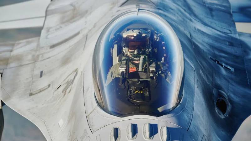 bloomberg turkiye ve lockheed martin f 16larin fiyatlandirmasiyla ilgili pazarlik icin gorusmeler yapacak tYmmL19M.jpg