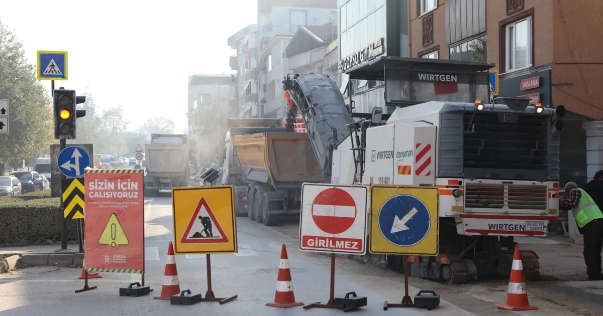 bursada konforlu ulasima yogun mesai YXK99XRa.webp