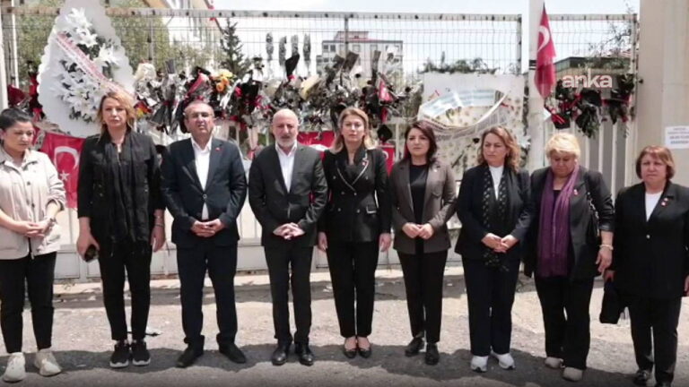 kahramanmarasta-aci-dinmedi-chp-heyeti-ailelerle-bulustu-bX4M8e6a