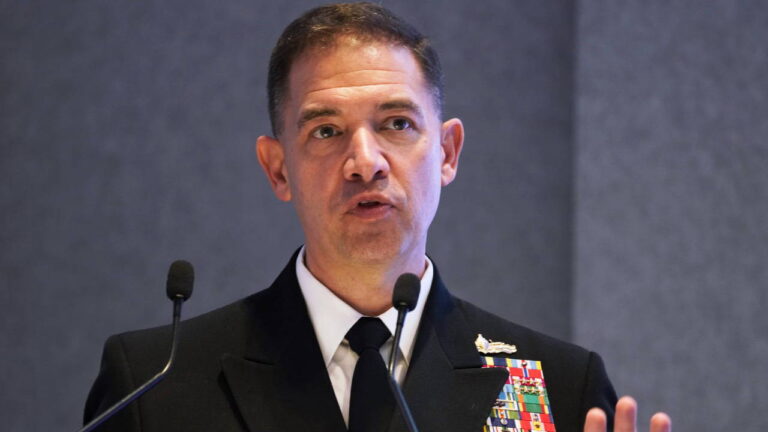 abd-kongresinde-iran-krizi-centcom-komutani-koseye-sikisti-bu-hata-ugruna-kac-amerikali-kaybedecegiz-H8aT7SrV