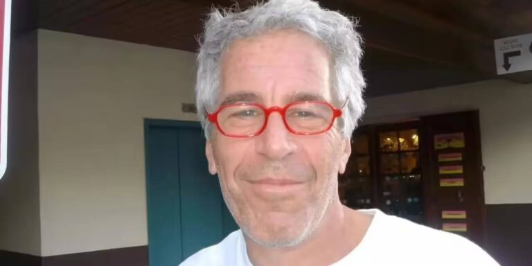 epsteinin-hucresinden-cikan-not-ortaligi-karistirdi-oda-arkadasi-her-seyi-anlatti-4yptGM4N