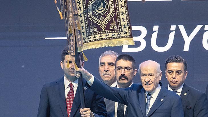 mhp-lideri-bahceli-turk-gencligi-buyuk-kurultayina-katildi-korkmayacak-kacmayacak-savrulmayacaksiniz-zFkNG1mU