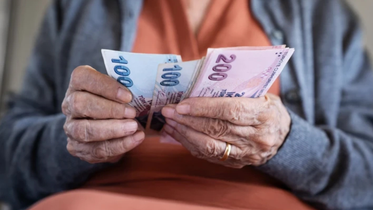SGK açıkladı: Emeklinin maaşından ve gelirinden kesilecek Haber gorseli