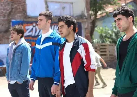 Tv yayin akisi 18 temmuz cumartesi bugun hangi kanalda ne var i15nlz8D